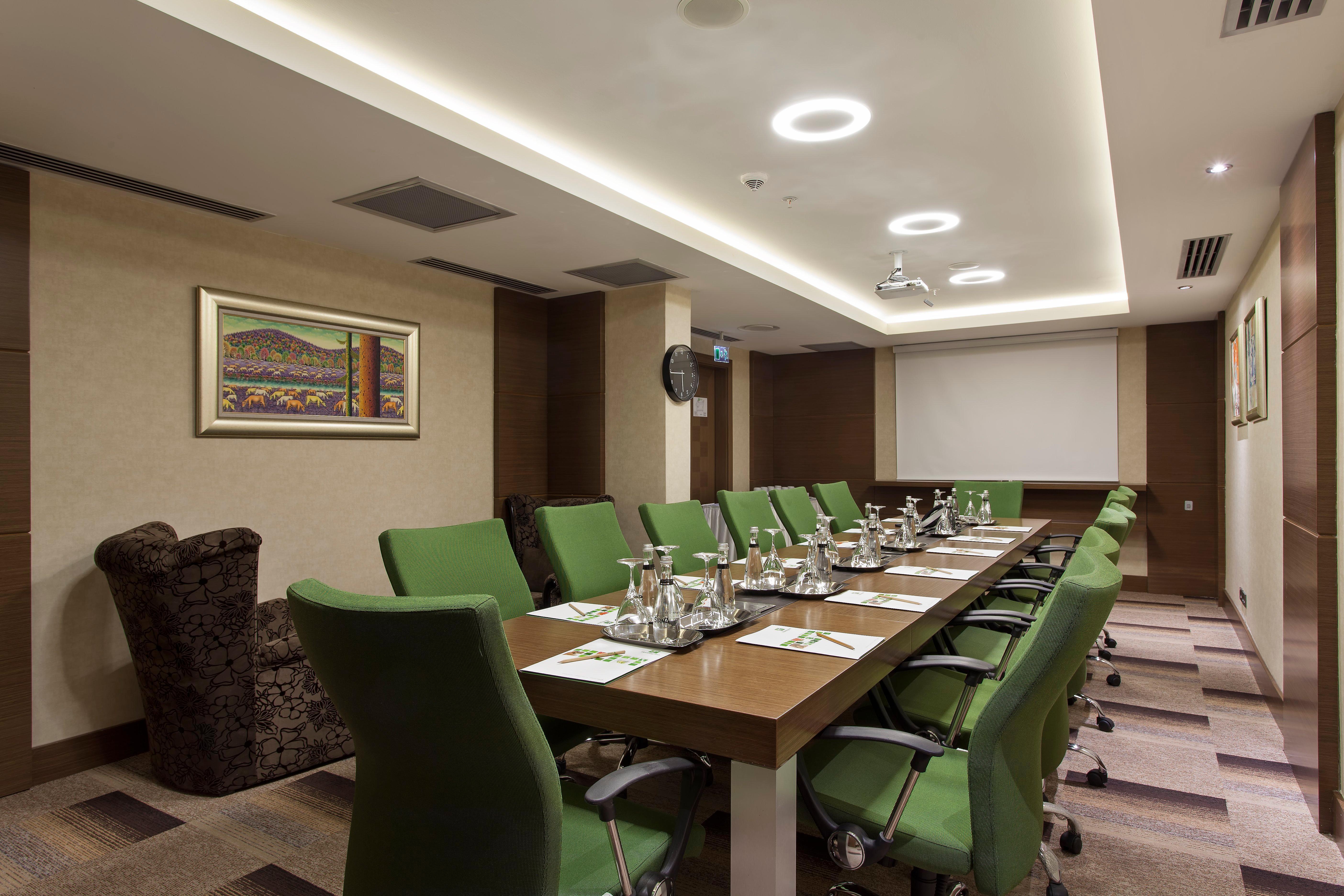 Ankara-kavaklidere, An Ihg Otel 4*